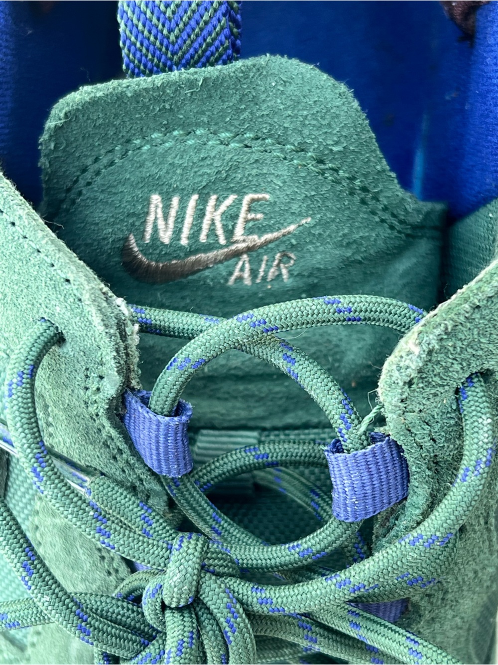 Nike Women’s Green and Blue Low-Top Sneakers - Picture 4 of 7
